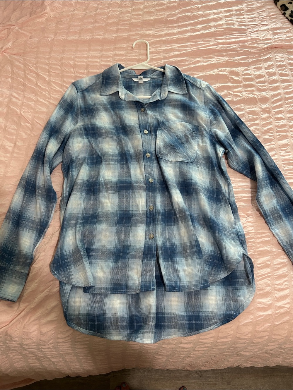 Women’s Blue Lightweight Flannel Button Down Shirt